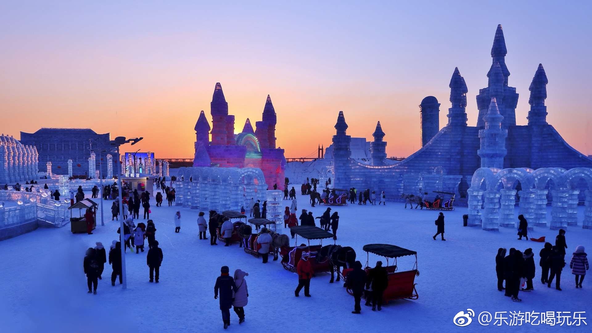 哈爾濱 冰雪大世界的奇幻之旅，冰雕雪雕美輪美奐！